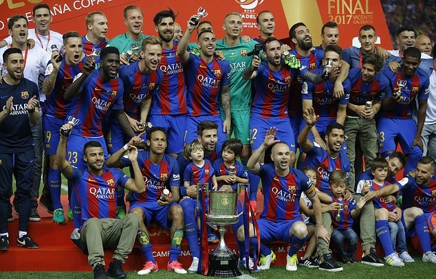 Lionel Messi tạo cảm hứng cho Barcelona lần thứ 3 liên tiếp vô địch Cúp nhà vua Tây Ban Nha